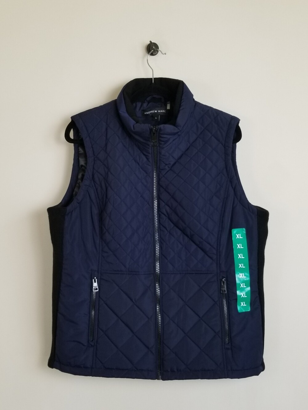 Andrew Marc Puffer Vest Size XL NWOT